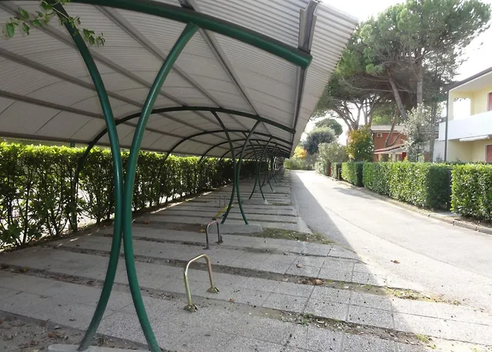 With Pool Access * Bibione