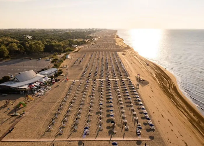 With Pool Access * Bibione